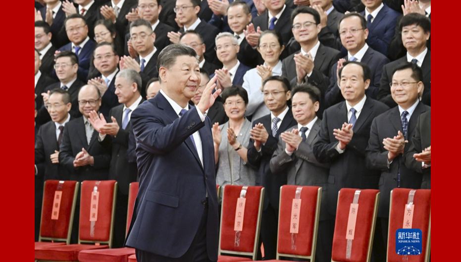 Xi Jinping fordert schnellere Fortschritte bei Chinas Raumfahrtaktivit?ten                    Der chinesische Staatspr?sident Xi Jinping hat am Montag die Besch?ftigten der chinesischen Raumfahrtindustrie ermutigt, weiterhin hart zu arbeiten und die Fortschritte des Landes in der Raumfahrt zu beschleunigen.